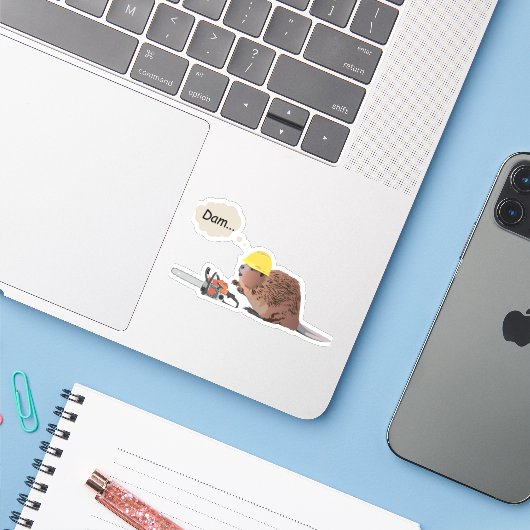Brown Beaver met Chainzaag en veiligheidshelm Sticker (Laptop met iPhone)