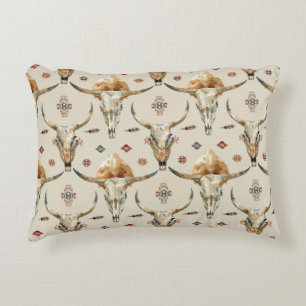 Brown Cream Tribal Native Feathers Skulls Accent Kussen