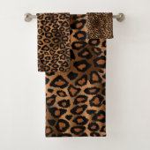 Brown Leopard Pattern Bad Handdoek (Insitu)