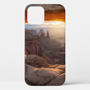 BROWN ROCKY MOUNTAIN TIJDENS SUNSET iPhone 12 HOESJE