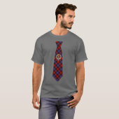 Brown Tartan Necktie T-Shirt w/Badge (Devant entier)