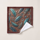 Brown Tooled Faux Leather and Teal Feathers (Gant de toilette)