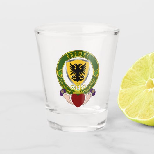 Browne Irish Shield & Claddagh Shot Glas (Voorkant)