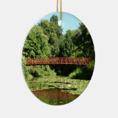 Brug bij het meer van het honderdjarig bestaan in  keramisch ornament (Rechts)