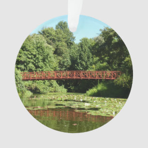 Brug bij het meer van het honderdjarig bestaan in  ornament