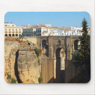 Brug in Ronda in Spanje Muismat