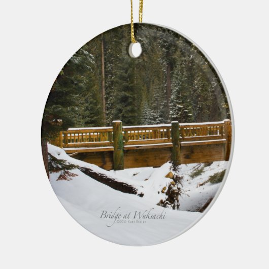 Brug in Wuksachi Keramisch Ornament (Links)