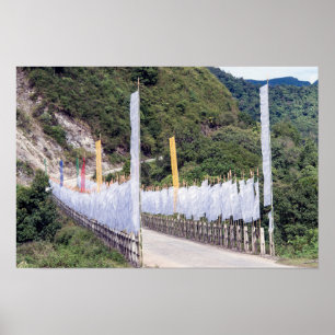 Brug met boeddhistische gebedsmassa's - Bhutan Poster