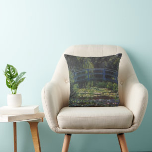 Brug over vijver met waterlelies door Claude Monet Kussen