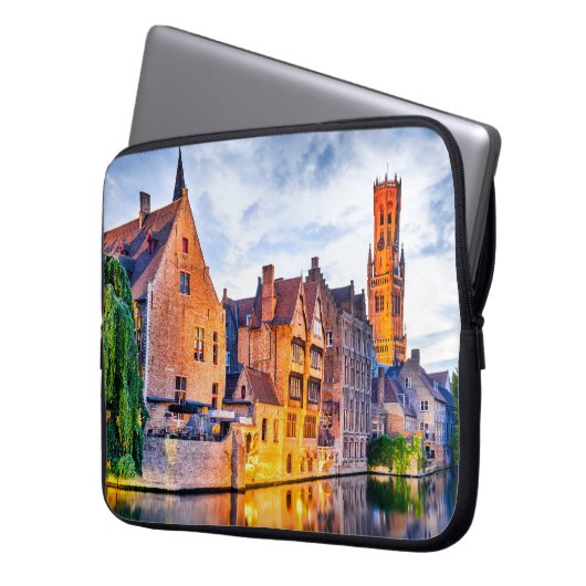 Brugge Laptop Sleeve (Voorkant Links)