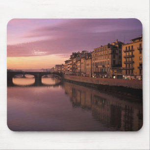 Bruggen over de Arno rivier bij zonsondergang, Muismat