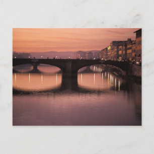Bruggen over de rivier de Arno bij zonsondergang, Briefkaart