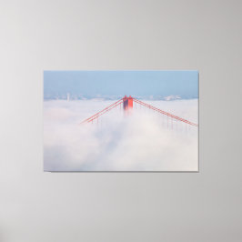 Brugtoren in de mist canvas afdruk