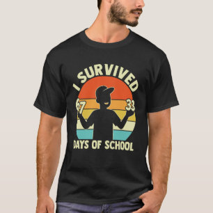 Bruh ik heb 67 33 dagen school overleefd Leraren K T-shirt