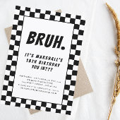 Bruh moderne zwart-wit checkerd jongens verjaardag kaart