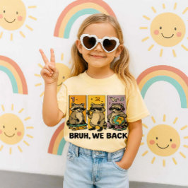 Bruh We Back Wasbeer | Retro Dierenvriend School T-shirt