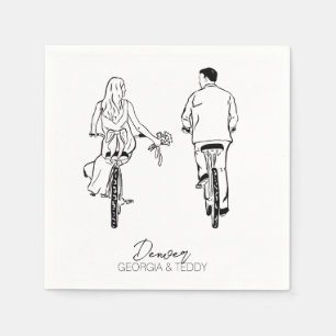 Bruid en bruidegom op fietsen bruiloft cocktail se servet