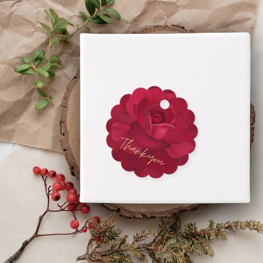 Bruid in bloei roze en gouden bloemige bruidsdouch bedankjes labels