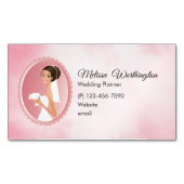 Bruid in een witte trouwjurk met een boeket visitekaartje magneet (Voorkant)