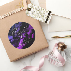 Bruid is op Roze Blauwe Wolken Bruiloft Ronde Sticker