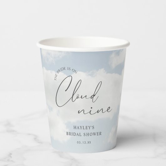 Bruid Is Op Wolk 9 Bruidsfeest  Papieren Bekers (Achterkant)