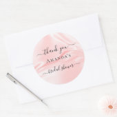 Bruidsfeest blozende roze zijde satijn naam dank j ronde sticker (Envelop)