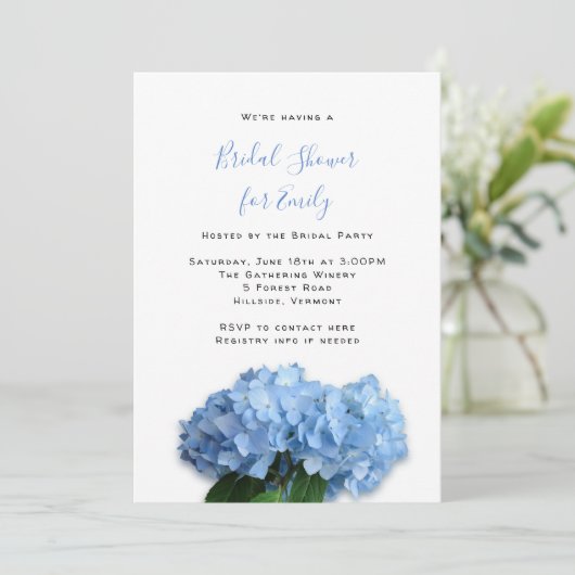 Bruidsfeest met Blauwe Lucht Hydrangea Bloemen Kaart (Staand voorkant)