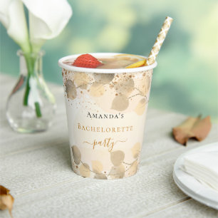 Bruidsfeest met eucalyptus gouden glitters naam papieren bekers
