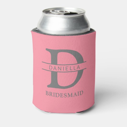 bruidsmeisje monogram initiaal & naam zalm roze blikjeskoeler (Blikje Achterkant)
