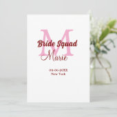 Bruidsmeisje naam monogram roze datum kaart (Staand voorkant)