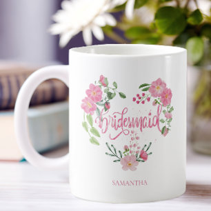 Bruidsmeisje op een bloemige trouwdag koffiemok