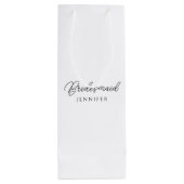 Bruidsmeisje Typografie Script Naam Sjabloon Best Wijn Cadeautas (Achterkant)