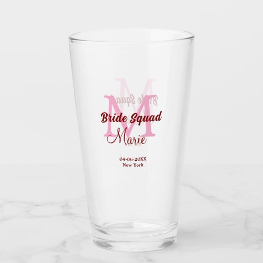 Bruidsploeg voeg naam monogram bruidsmeisje roze d glas (Voorkant)