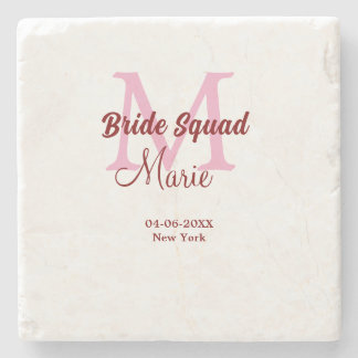 Bruidsploeg voeg naam monogram bruidsmeisje roze d stenen onderzetter