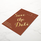 Bruiloft Bewaar de datum Moderne Terracotta Echt G Folie Uitnodiging (Gedraaid)