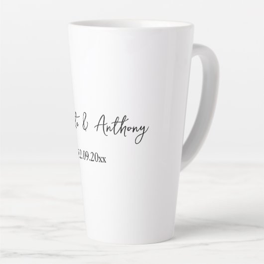 Bruiloft Elegant Script Creatief Zwart Wit Latte Mok (Rechterhoek)