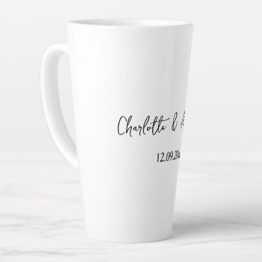 Bruiloft Elegant Script Creatief Zwart Wit Latte Mok (Linkerhoek)