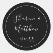 Bruiloft Favor Zwart-wit Kalligrafie Script Ronde Sticker (Voorkant)