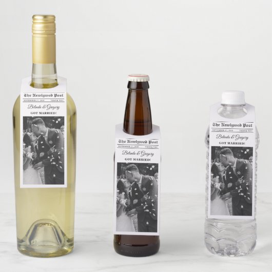 Bruiloft krant leuk zwart wit foto dank u flessenhanger (In situ)