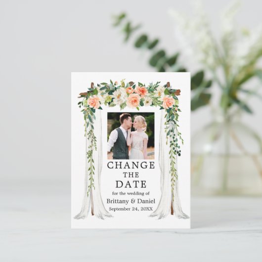 Bruiloft luifel koraal bloesem Verander de datum Briefkaart (Staand voorkant)