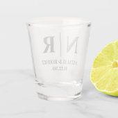 Bruiloft Monogram Bruid en bruidegom Initialen Shot Glas (Achterkant)