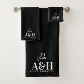 Bruiloft Monogram Bruid en bruidegom Minimalistisc Bad Handdoek (Insitu)