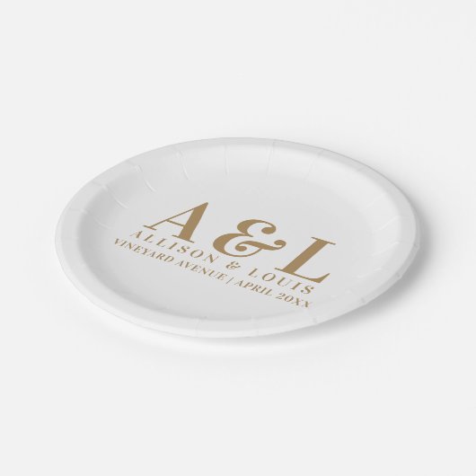 Bruiloft Monogram Minimalistisch Wit Goud Papieren Bordje (Gekanteld)