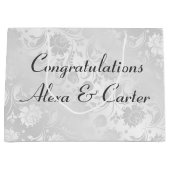 Bruiloft wit satijn damast met namen groot cadeauzakje (Voorkant)