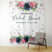 Bruiloftfeestje blauwe roze bloemen witte diamante wandkleed (In situ)