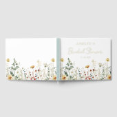Bruiloftsfeest in het veld met zomerbloemen gastenboek (Volledig)