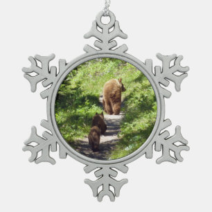 Bruin Beer familie Tin Sneeuwvlok Ornament