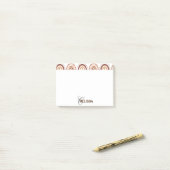 Bruin Boho Rainbow Whimsical Pattern Monogram Naam Post-it® Notes (Op bureau)