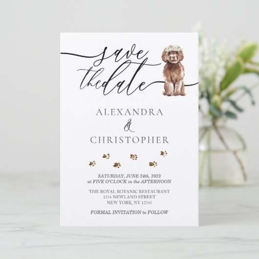 Bruin Cavapoo puppy Bruiloft Kalligrafie script Save The Date (Staand voorkant)