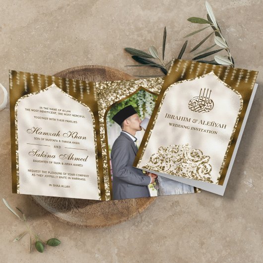 Bruin en Ivory Gold Islamic Arch Wedding